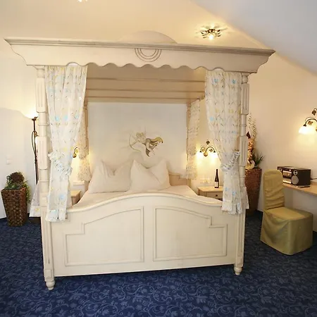 Romantikhotel Residenz Wachau Otel 4*