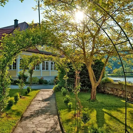 Otel Romantikhotel Residenz Wachau