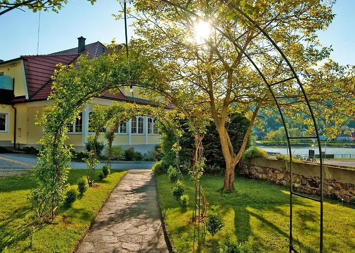 מלון Romantikhotel Residenz Wachau